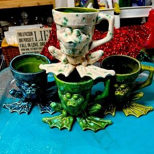Set of 4 Ultra Rare Vintage Ceramic Toad Frog Mugs Coffee Cups